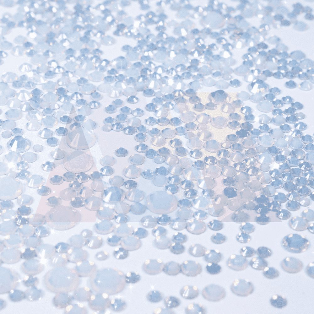 Opaque White Crystals - 1440PCS - Maskscara